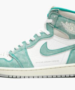 Air Jordan 1 Retro High OG “Turbo Green”