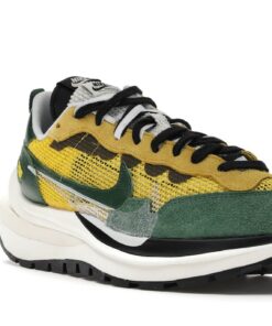 Nike Vaporwaffle sacai Tour Yellow Stadium Green