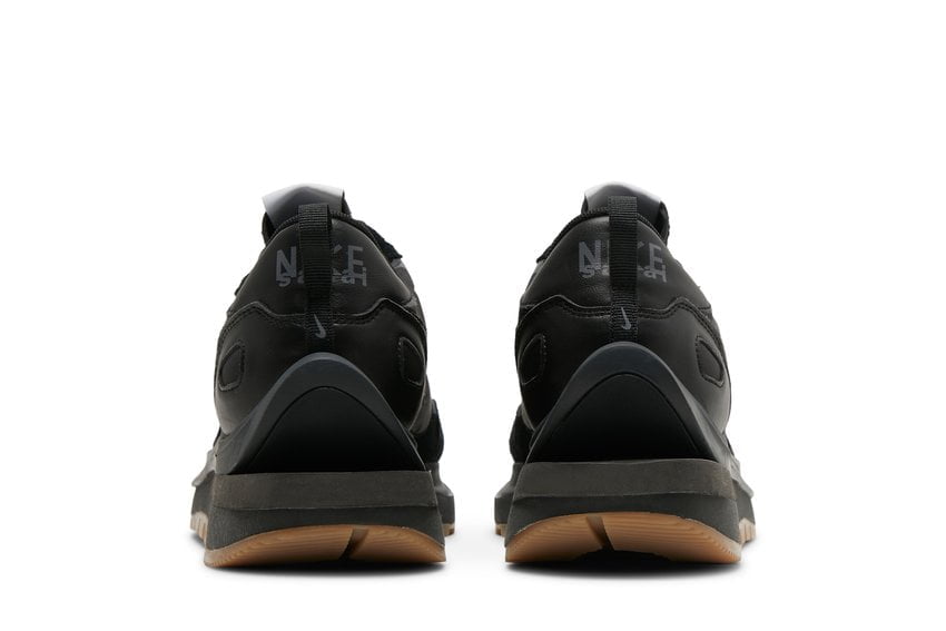 Nike Vaporwaffle sacai Black Gum Nike Vaporwaffle sacai Black Gum